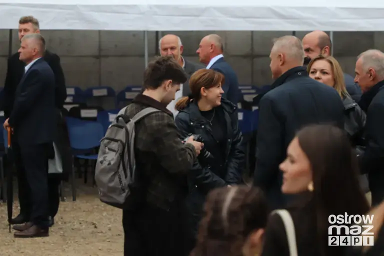 Prezydent Karol Nawrocki na otwarciu strzelnicy w Bogutach-Piankach