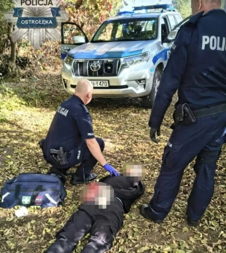 Atak nożownika w ostrołęckiej szkole. Kilka osób poszkodowanych. Sprawca zatrzymany! (wideo)