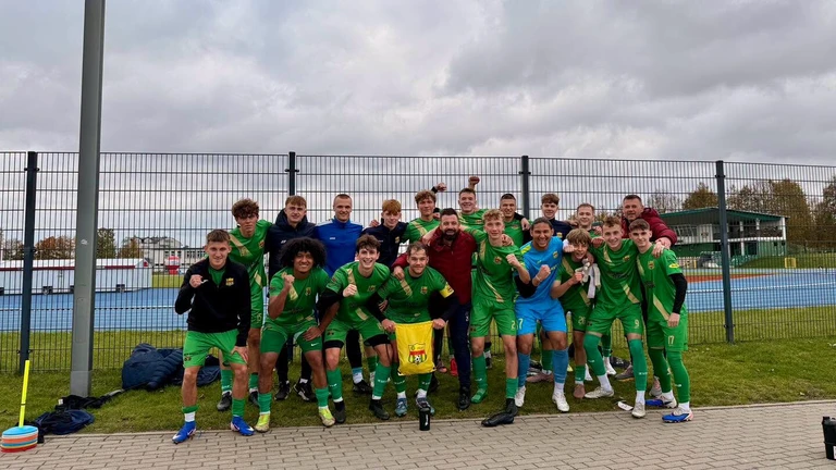 Sportowy weekend w Ostrowi Mazowieckiej i powiecie ostrowskim. Unia podejmie Escola Varsovia, Ostrovia jedzie do Rzekunia