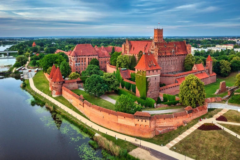 Gdańsk jako baza wypadowa: pięć miejsc w zasięgu jednego dnia