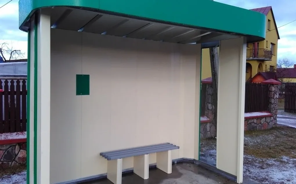 Nowe wiaty przystankowe na terenie gminy Brok