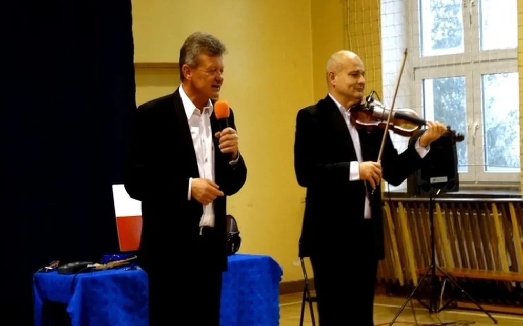 Koncert duetu smyczkowego (zdjęcia)