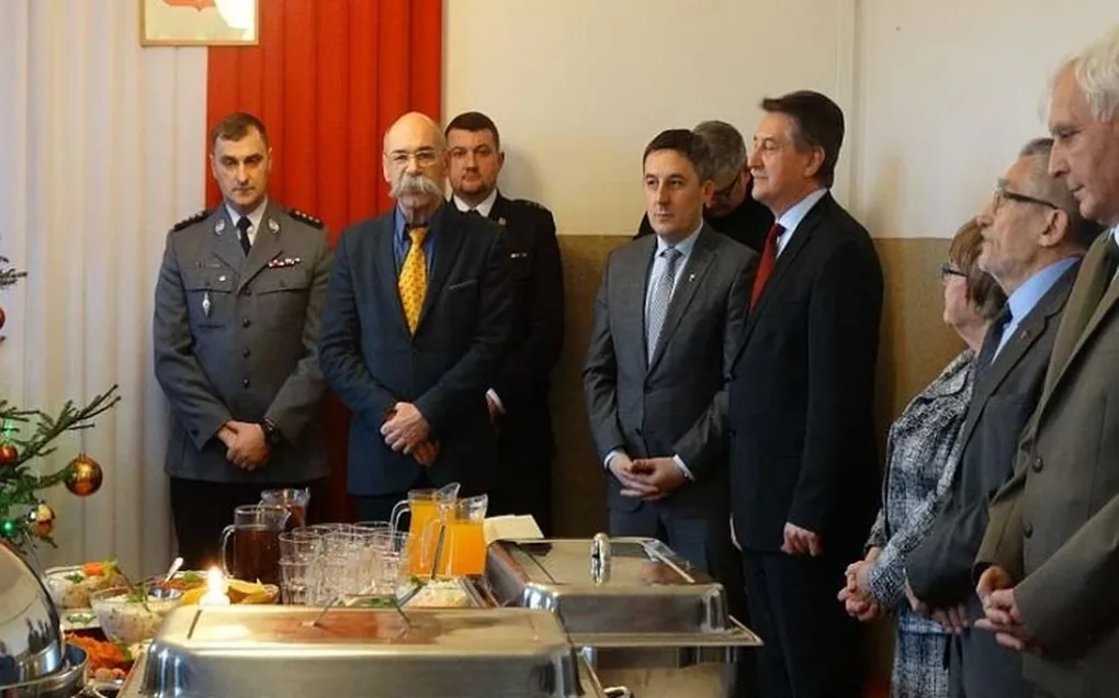 Spotkanie opłatkowe w ostrowskiej komendzie policji