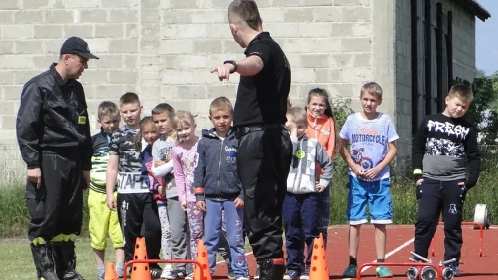 Dzień Dziecka ze służbami mundurowymi (zdjęcia)