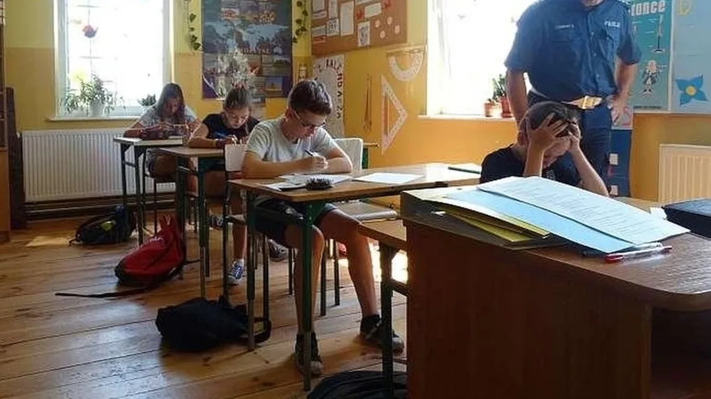 Policjanci przeprowadzili egzamin na kartę rowerową (zdjęcia)