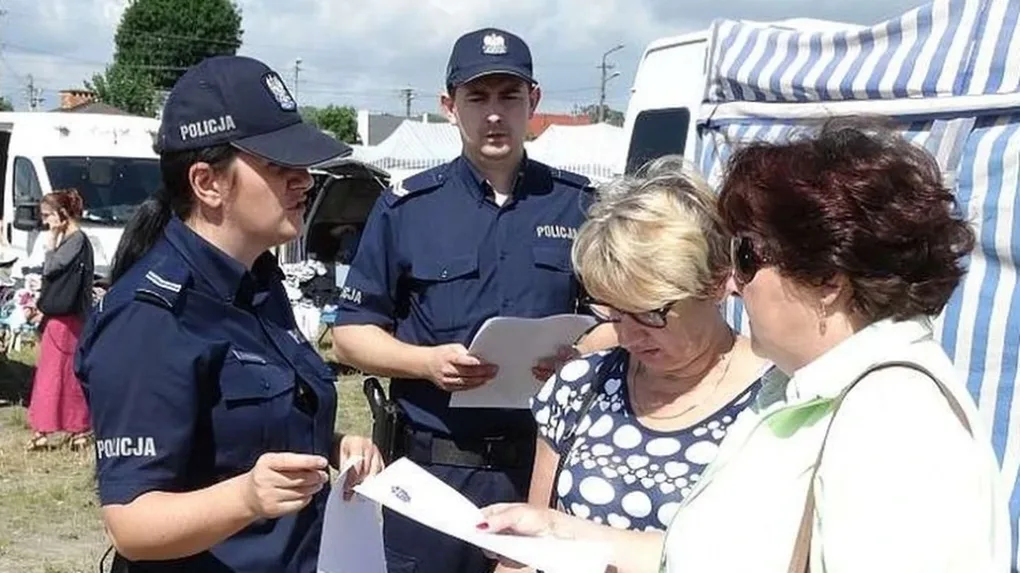 Kieszonkowcy na targowisku miejskim (zdjęcia)