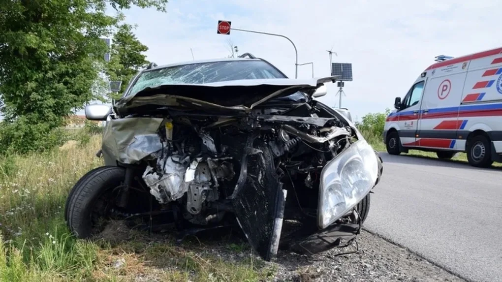 Kolejne wymuszenie pierwszeństwa na trasie Ostrów Mazowiecka - Różan (zdjęcia)