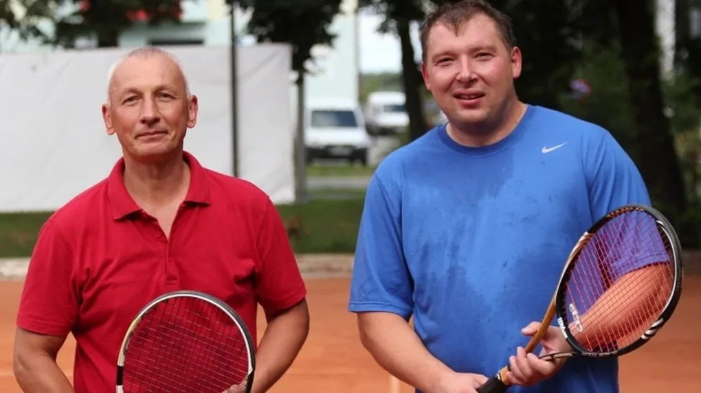 Debliści wkraczają do akcji na kortach ziemnych