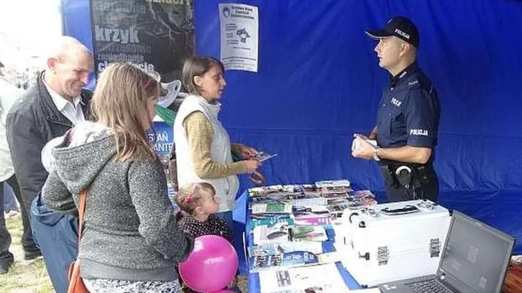 Funkcjonariusze policji na Dniach Kukurydzy (zdjęcia)