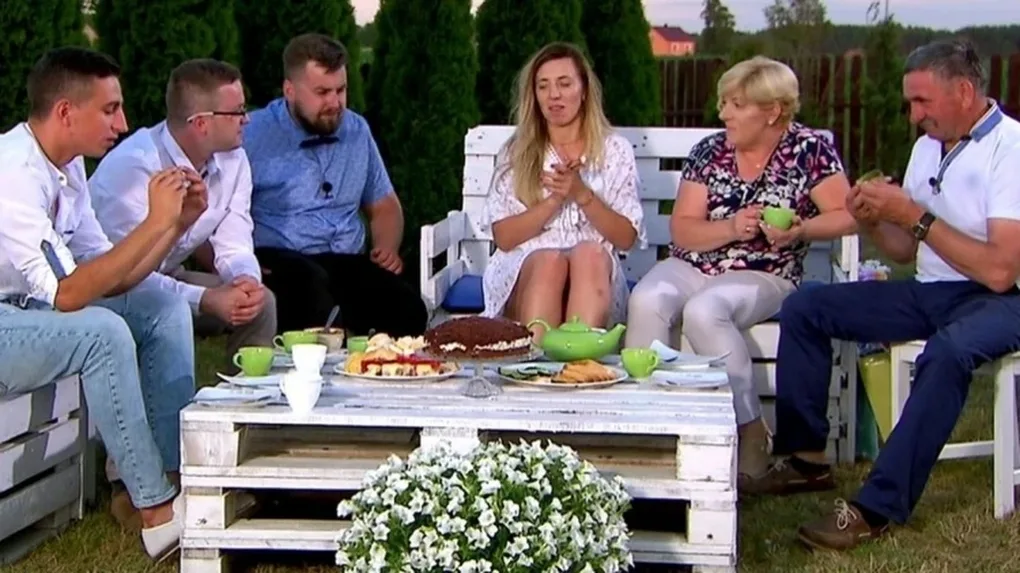 'Rolnik szuka żony': poród na żywo i lądowanie samolotem u Gosi (wideo)