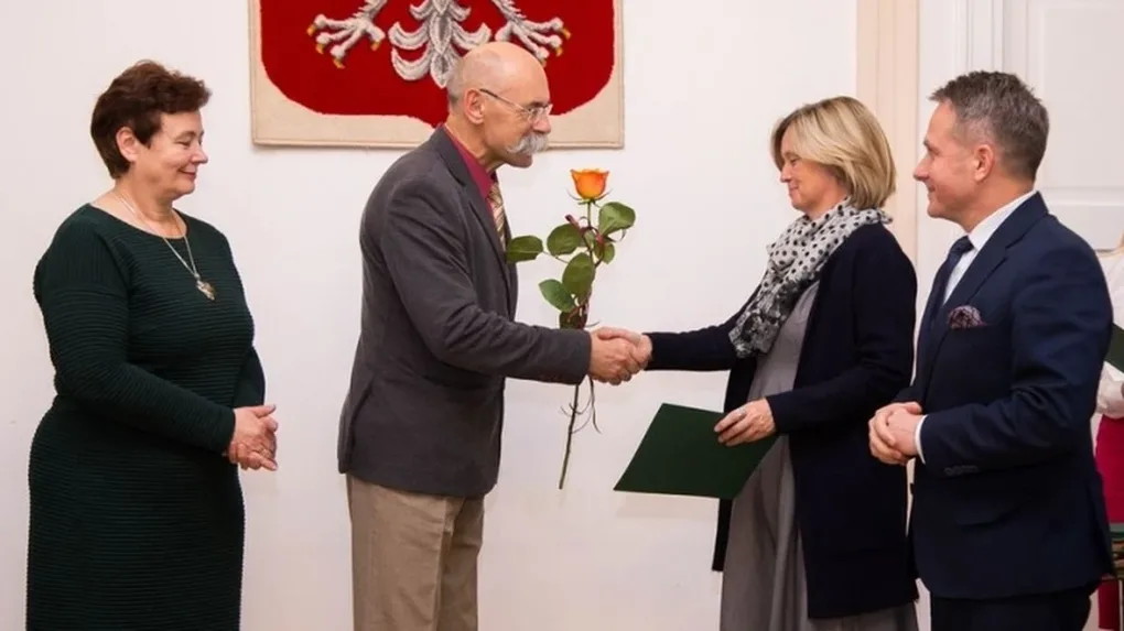 Miejskie obchody Dnia Edukacji Narodowej (zdjęcia, wideo)