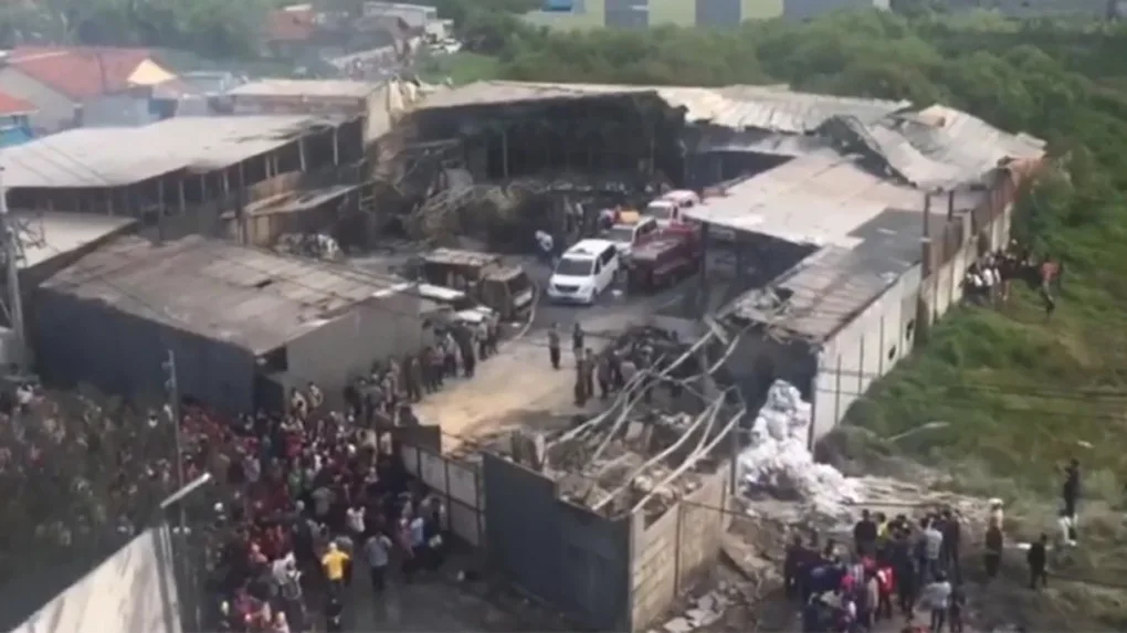Eksplozja i pożar w fabryce sztucznych ogni w Indonezji. Zginęło co najmniej 47 osób (wideo)