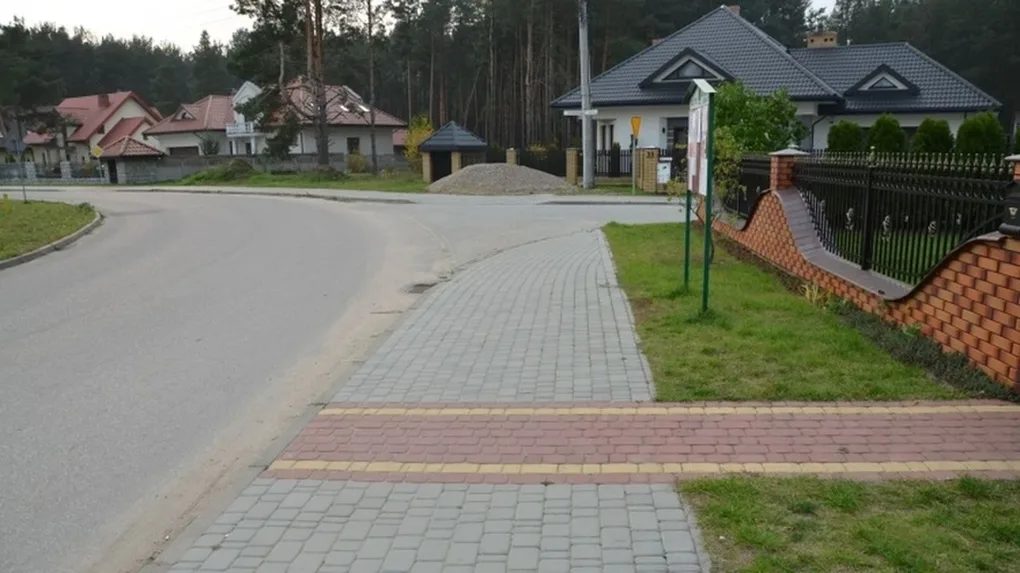 Małkinia Górna: gmina inwestuje w chodniki (zdjęcia)