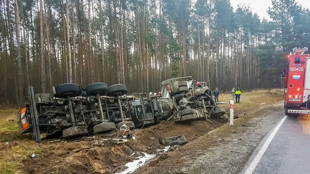 Potężny wypadek koło Kaszewca (zdjęcia)
