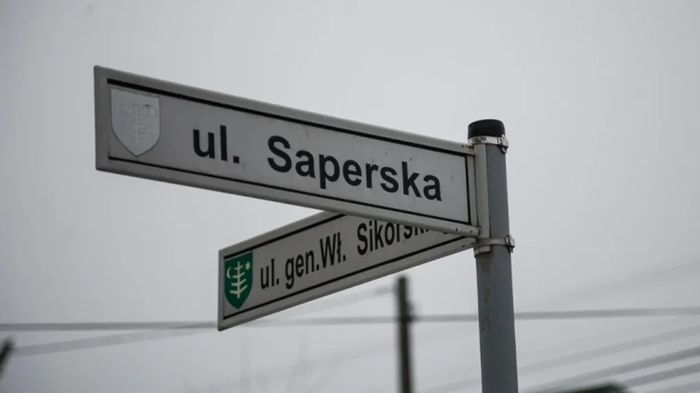 Skrzynka skarg: dziurawa ulica Saperska (zdjęcia)