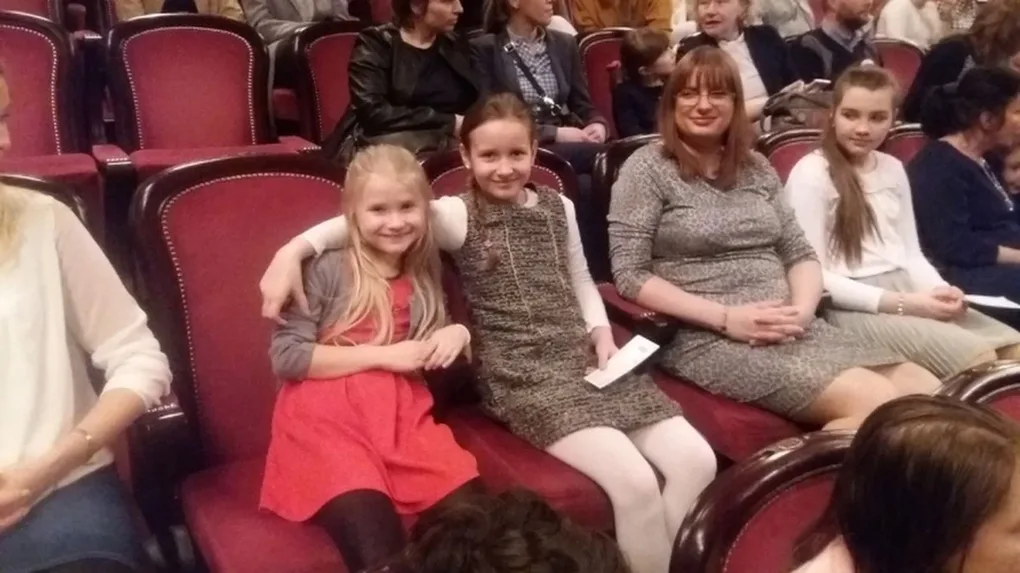 Uczniowie 'dwójki' na spektaklu w warszawskim teatrze (zdjęcia)