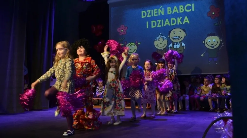 Dzień Babci i Dziadka w brokowskim domu kultury (zdjęcia)