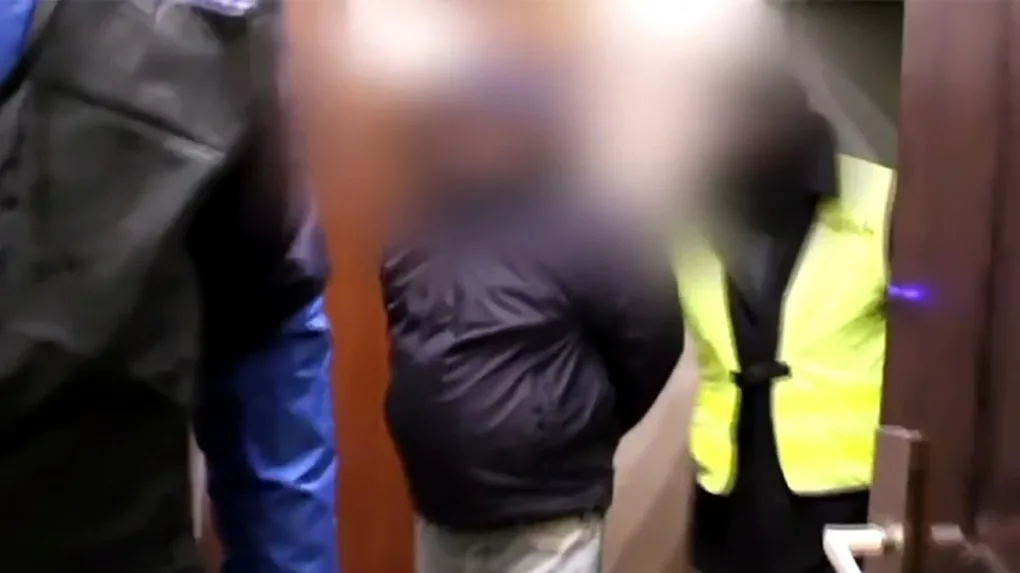Pedofil zatrzymany. Przez 5 lat gwałcił dziewczynkę (wideo)