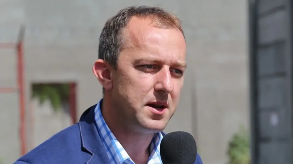 'Śladami Niezłomnych'. Jacek Karczewski gościem ostrowskiej biblioteki