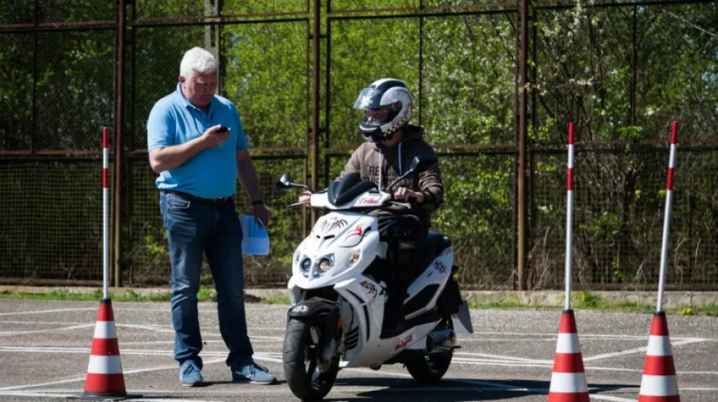'Rubinek' zwycięski w turnieju motoryzacyjnym (zdjęcia, wideo)