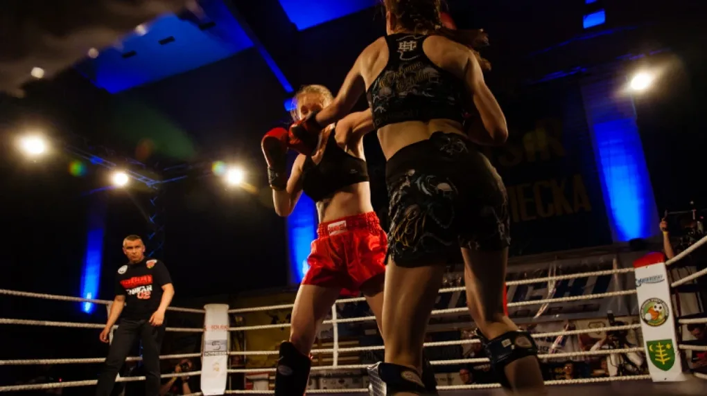 WOR War02: pierwsza walka kobiet w historii (wideo)