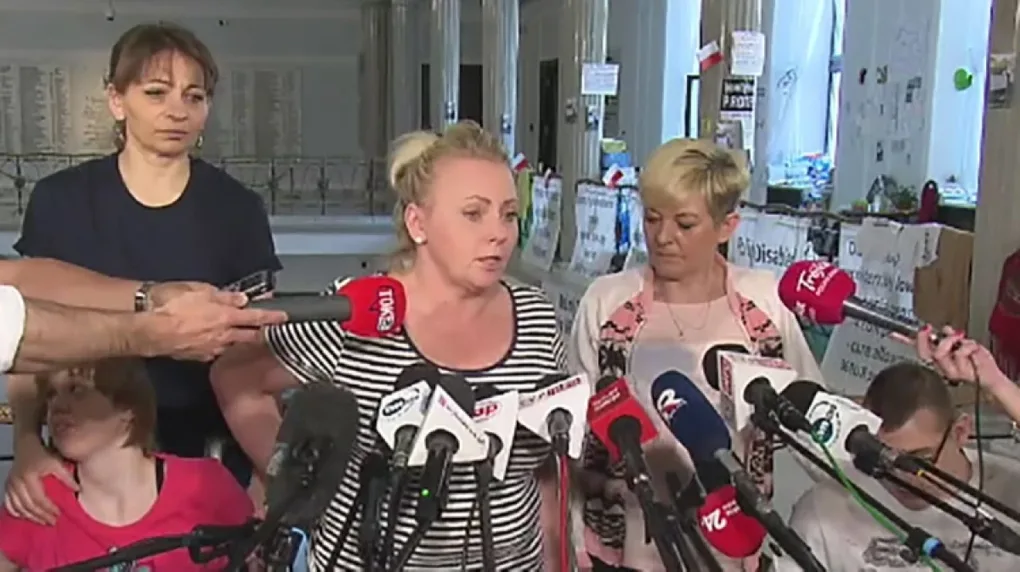 Protestujący proponują rządowi kompromis (wideo)