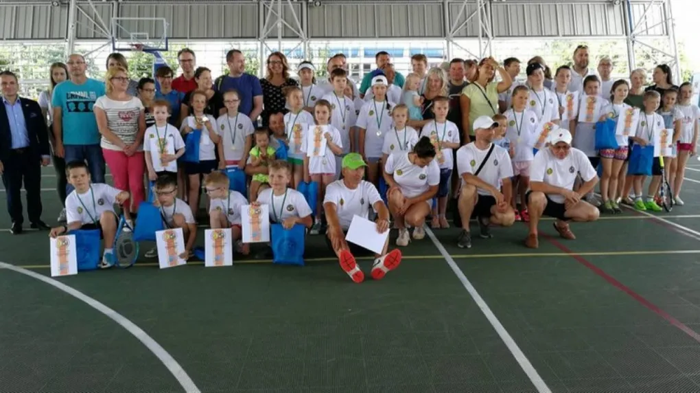 Tenisowe batalie z okazji Dnia Dziecka