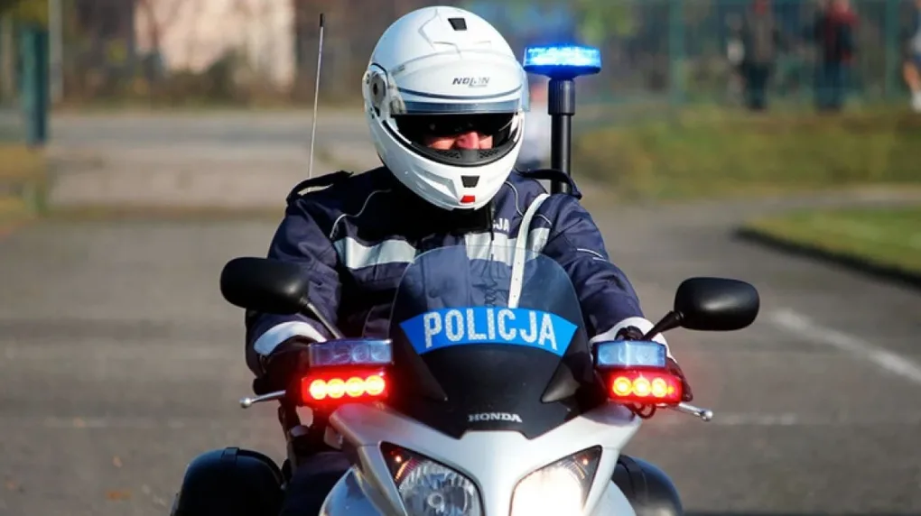Pijany 70-latek bez uprawnień spowodował wypadek