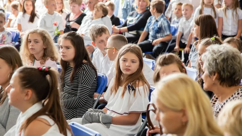 Najmłodsi uczniowie 'dwójki' zakończyli rok szkolny (zdjęcia)
