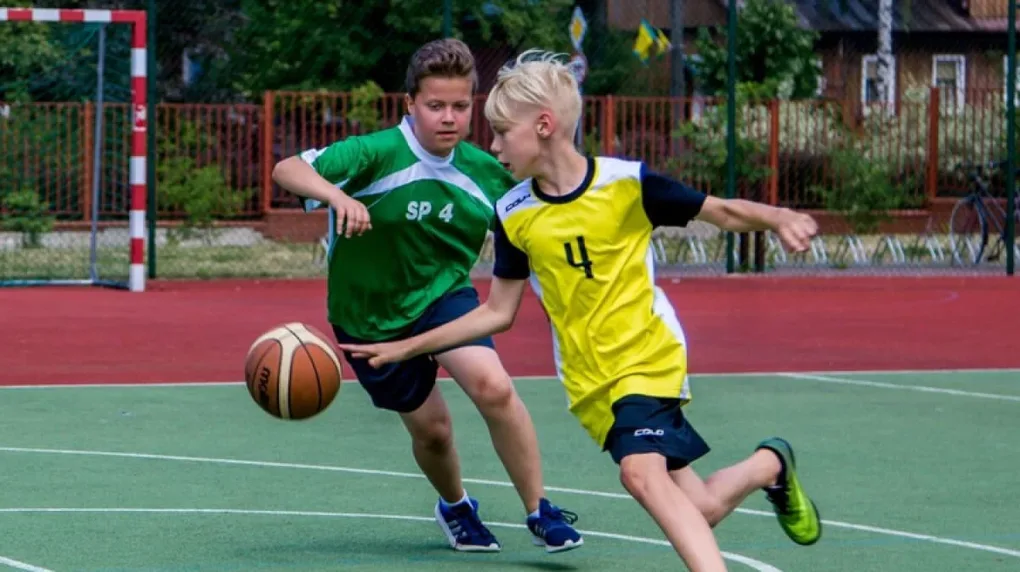 Dzieci i młodzież rywalizowali w koszykówce 3x3 (zdjęcia)