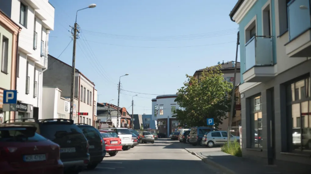 Wtorek pogodny, po południu możliwe burze (wideo)