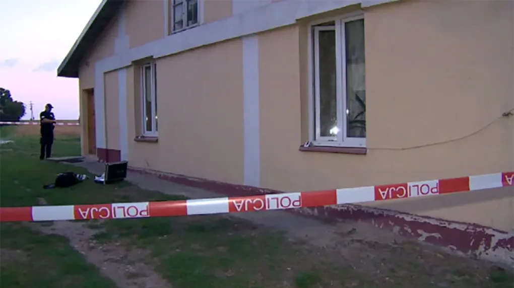 Nie żyje kobieta dźgnięta nożem, 12-latek jest ranny. Policja zatrzymała podejrzaną (wideo)