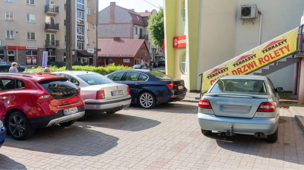Bezmyślny mistrz parkowania