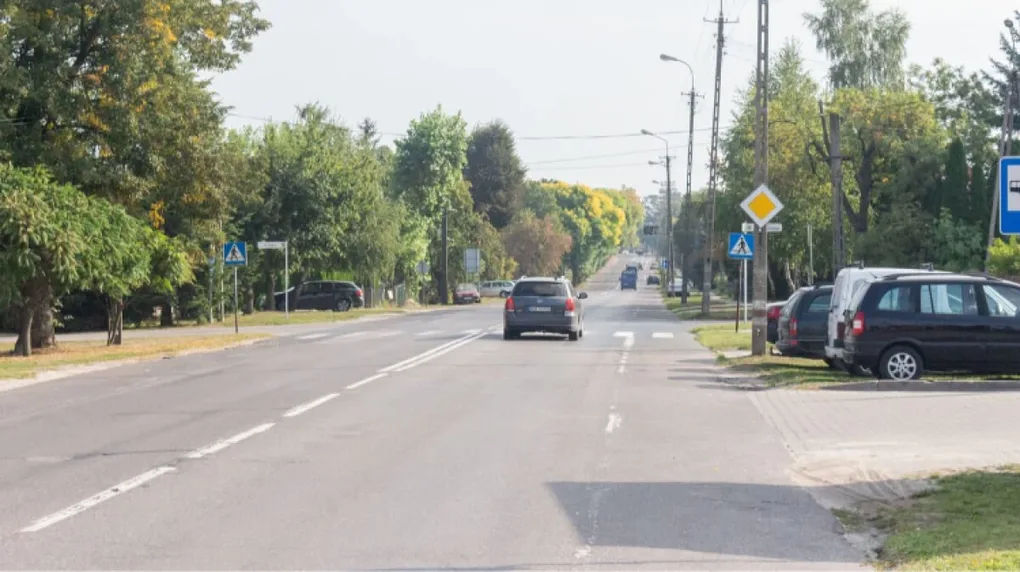 W piątek lokalne burze i przelotne deszcze. Weekend ciepły - do 25 stopni (wideo)
