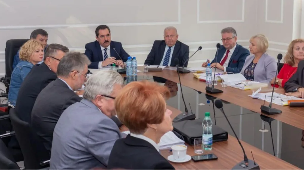 Program naprawczy szansą dla szpitala. Obecnie zadłużenie wynosi ponad 6 mln zł (zdjęcia)