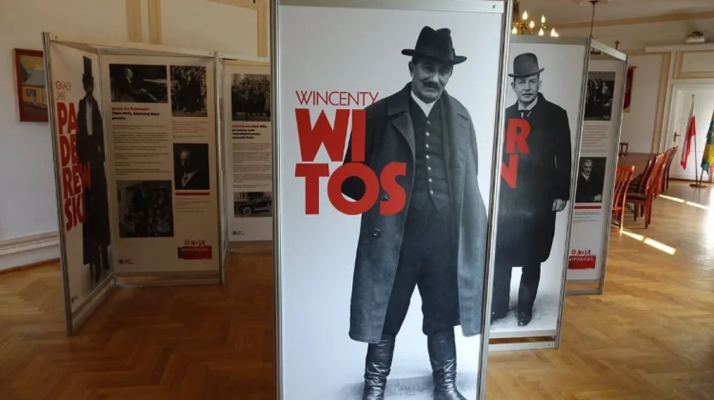 'Ojcowie niepodległości'. Wystawa w ostrowskim ratuszu