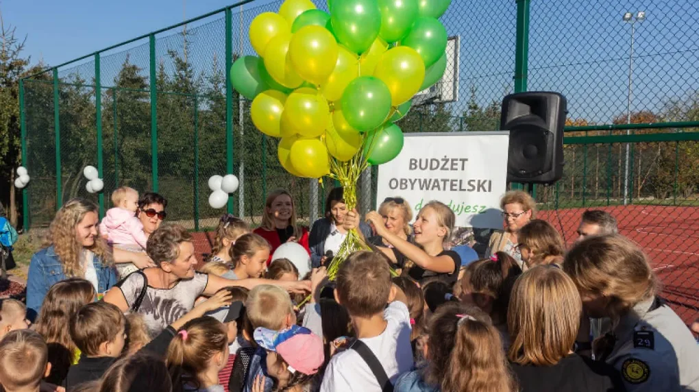 'Plac Pełen Radości' oficjalnie otwarty (zdjęcia)