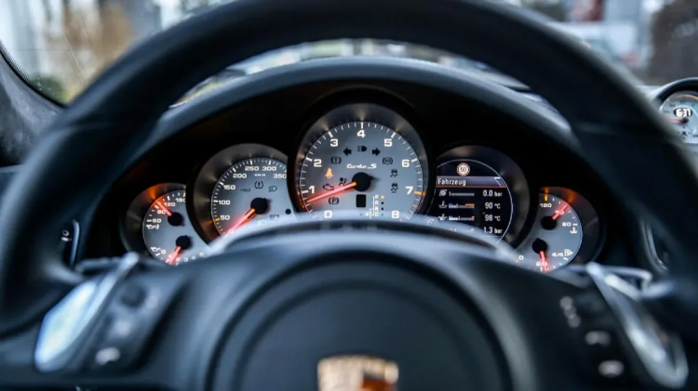 Nietrzeźwy za kierownicą porsche