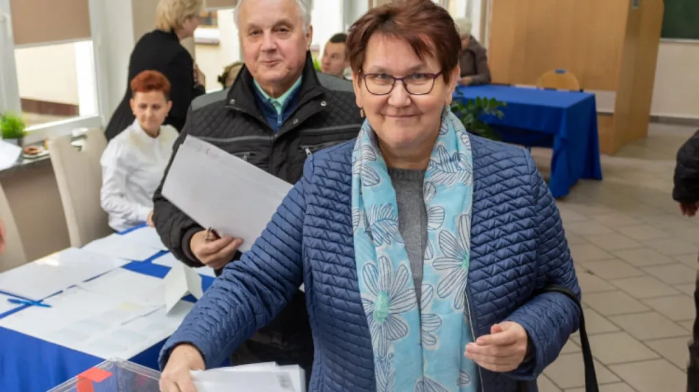 Zobacz jak głosują mieszkańcy Ostrowi (zdjęcia)