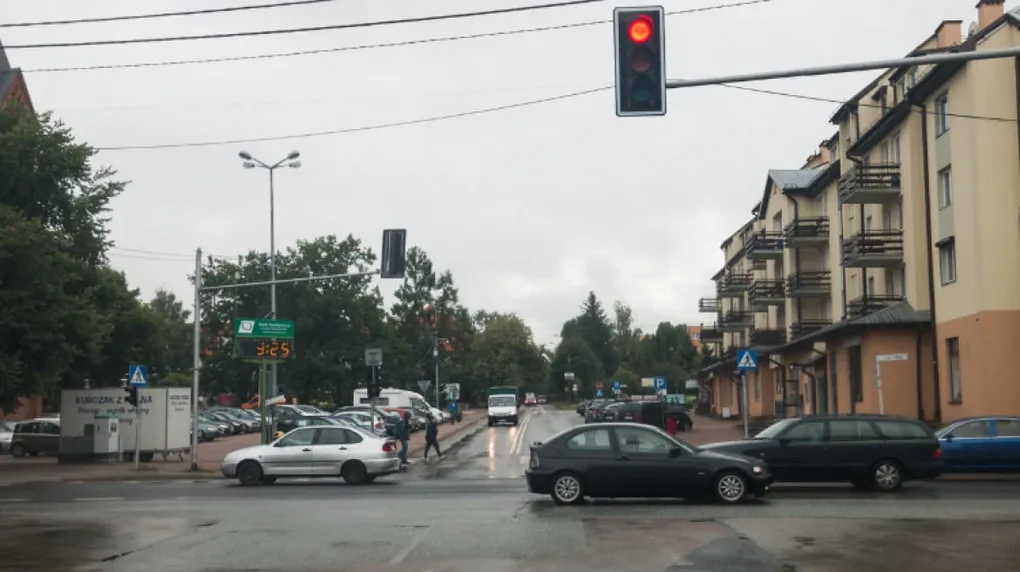 Zagrożenie na drodze. Jedź bezpiecznie