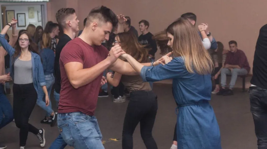 Dyskoteka młodzieży w 'Rubinku' (zdjęcia, wideo)