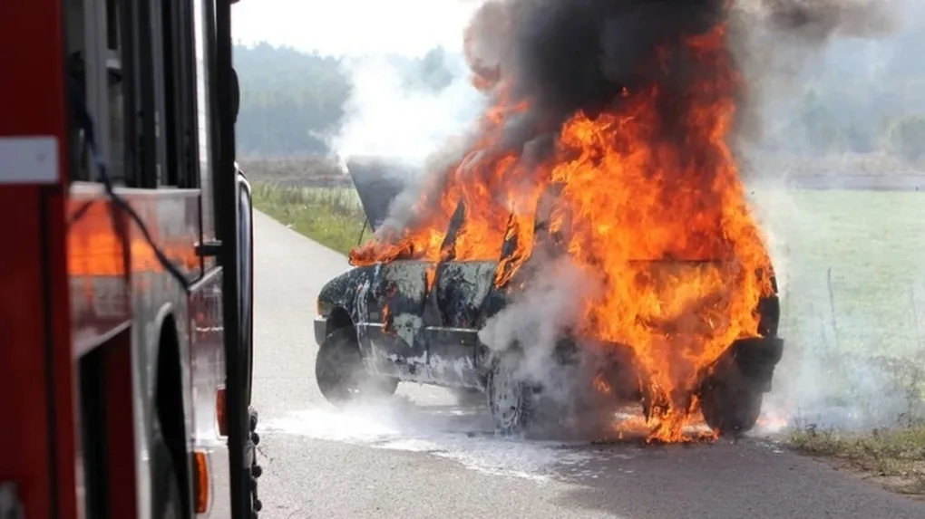 Spłonęło volvo przy ulicy Gajowej
