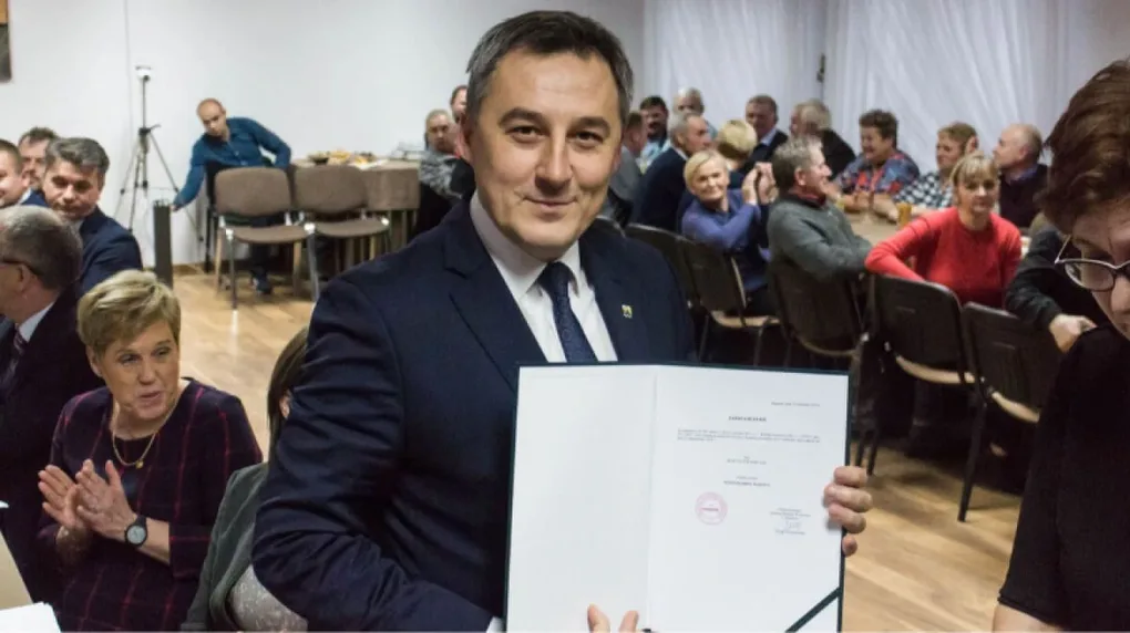 Wójt i nowi radni gminy Wąsewo złożyli ślubowanie (zdjęcia)