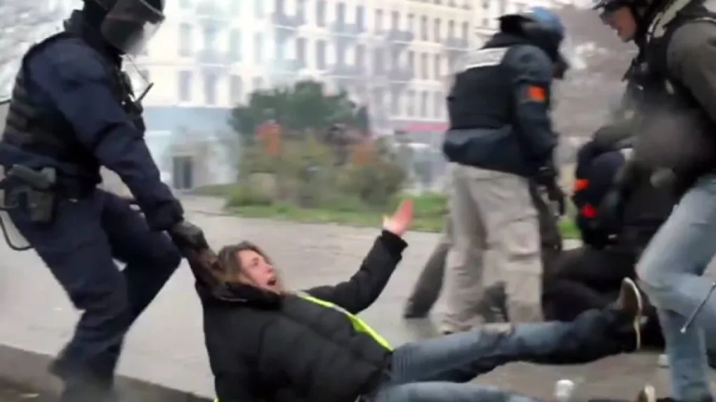 260 rannych, tysiące zatrzymanych. Brutalne protesty we Francji (wideo)