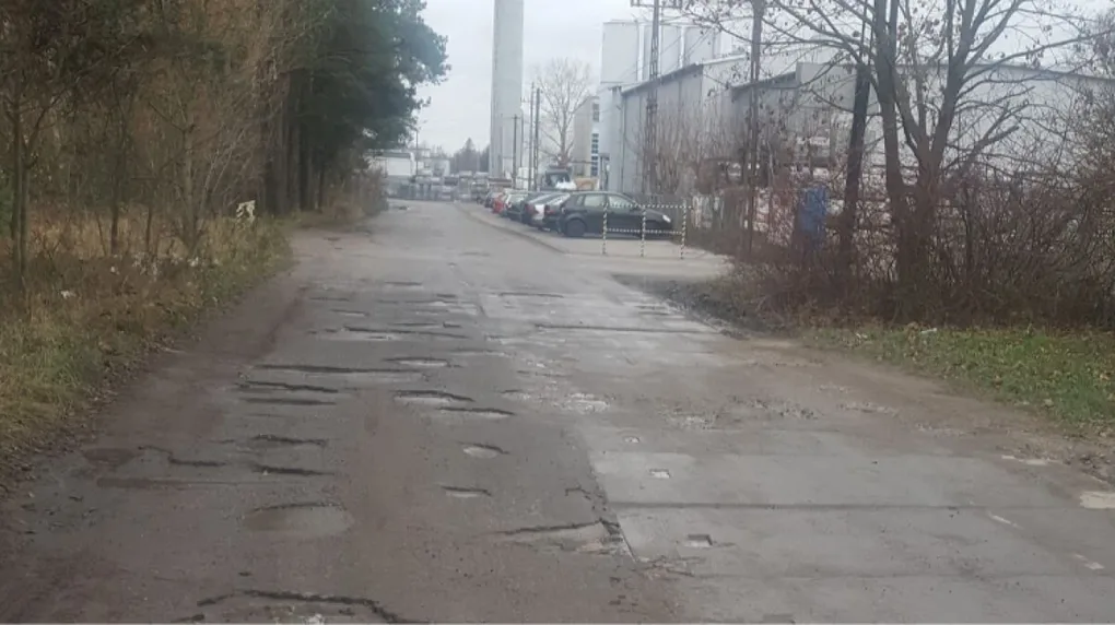 Skrzynka skarg: co z asfaltem na ulicy Białej?