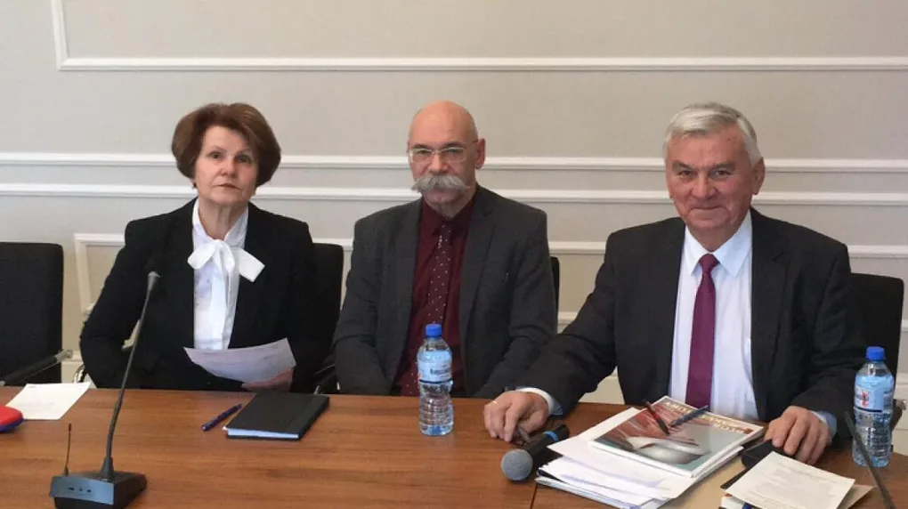 Problemy ostrowskiego szpitala na tapecie (wideo)