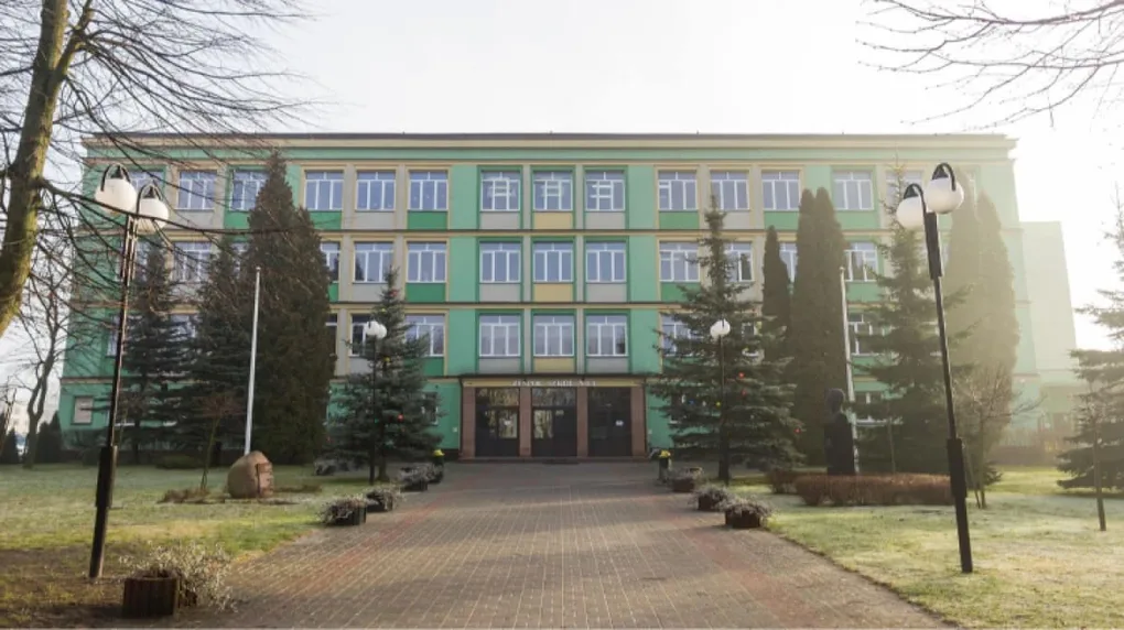 Zjazd absolwentów 'Rubinka'! Zarejestruj się i weź udział