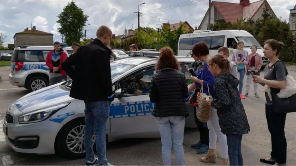 Uczniowie ze Starego Lubiejewa odwiedzili policjantów