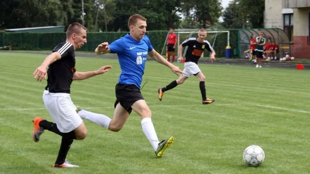 Ostrovia na zakończenie sezonu zagra w Troszynie