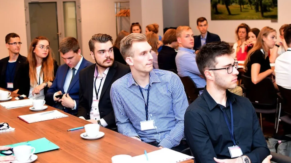 Praktyki u marszałka już rozpoczęte (zdjęcia)